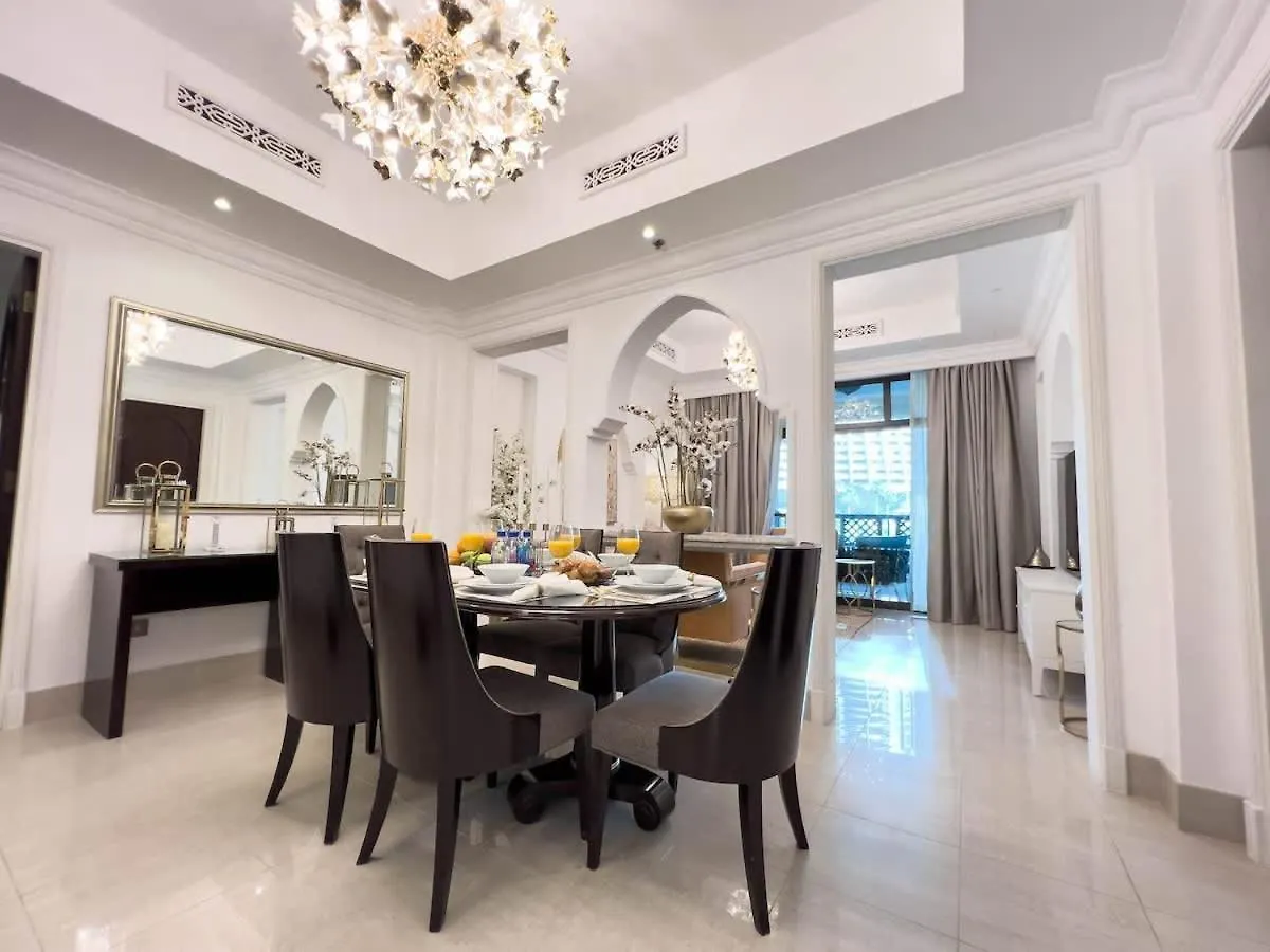 Upgraded 2Bdr With Acess To Dubai Mall Apartment