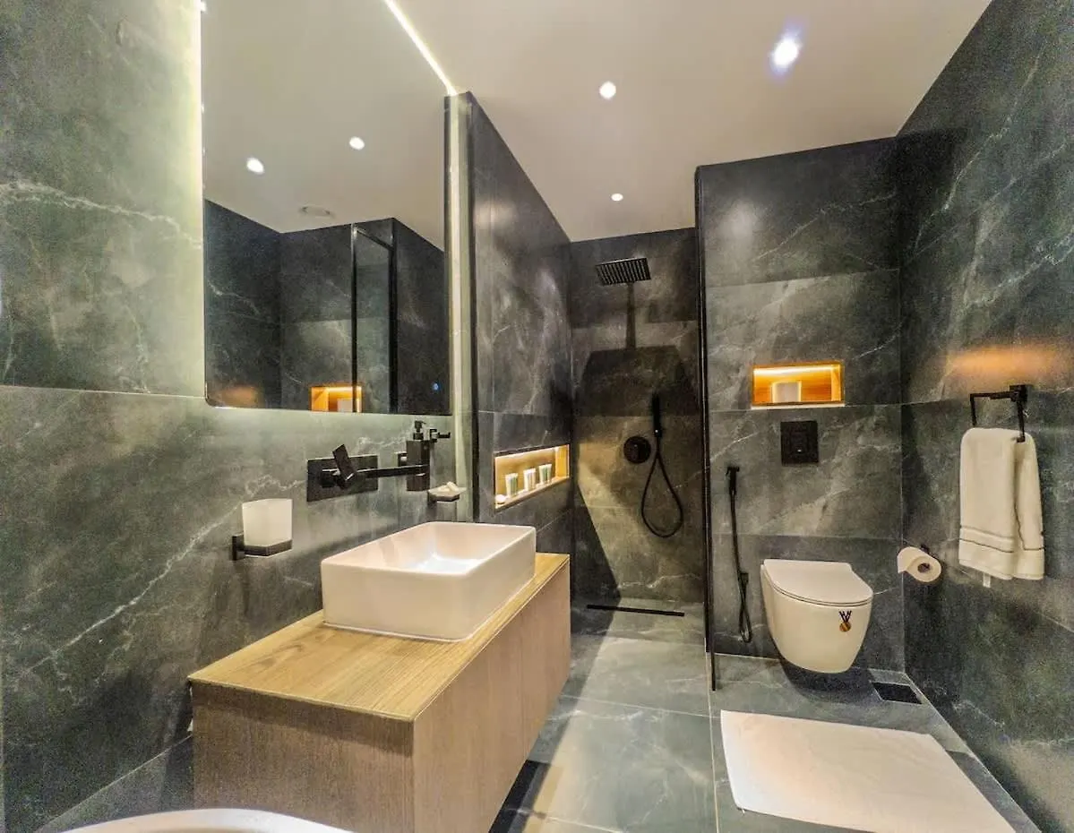 Apartment Upgraded 2Bdr With Acess To Dubai Mall