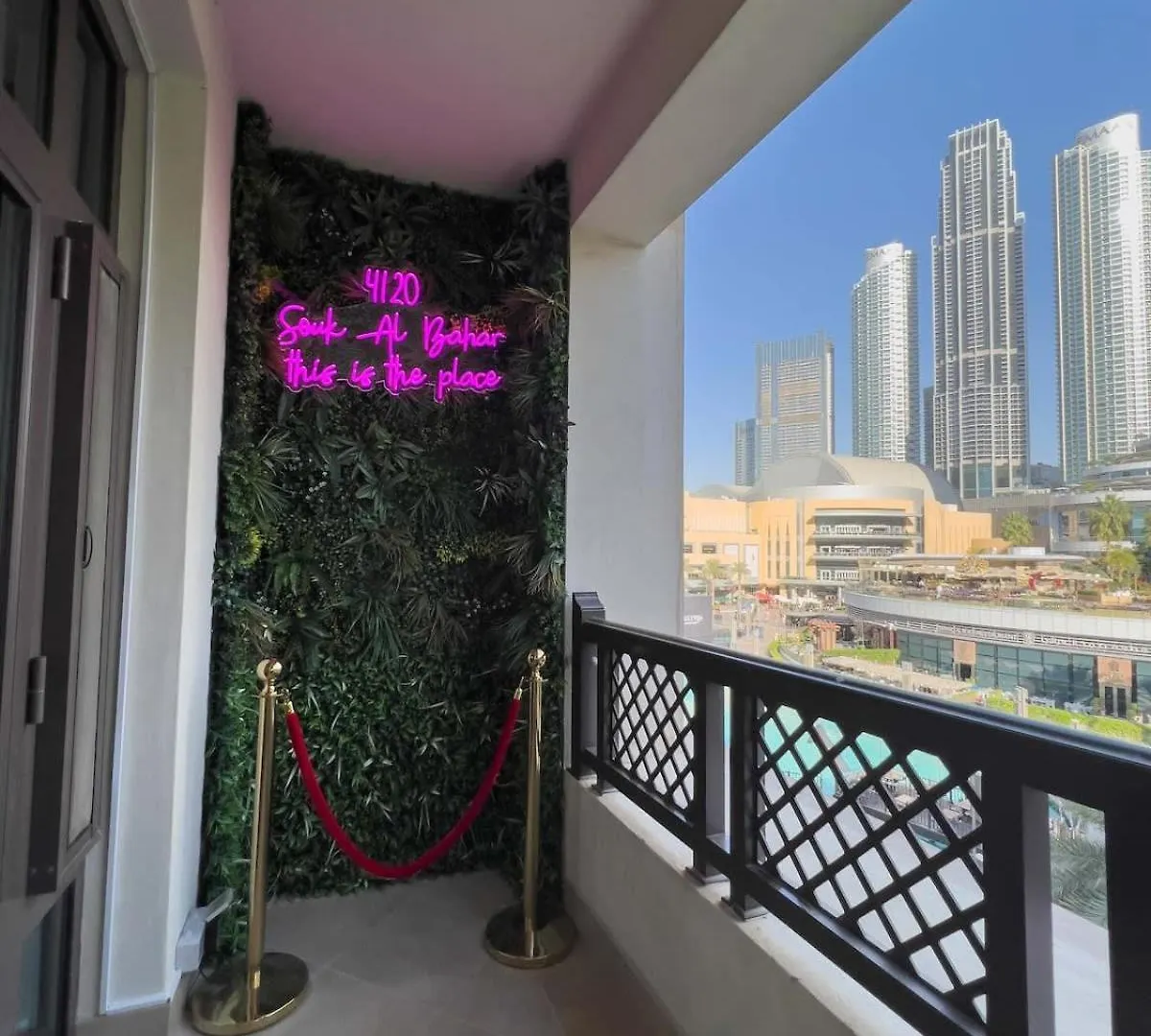 Apartment Upgraded 2Bdr With Acess To Dubai Mall